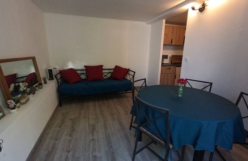 Avignon Apartment | Romantic escape in Avignon with jacuzzi