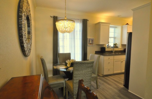 Galveston Condo | Romantic Get-Away! OCEAN and BEACH VIEW! Close to attractions! HOT SPA; TWO POOL