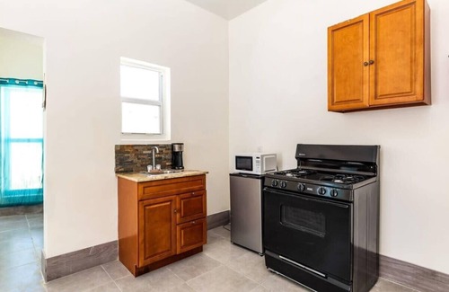 Juba Sound Apartment | Romantic Getaway Villa w/WIFI & equipped kitchen