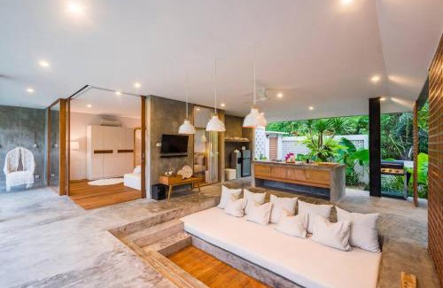 Batu Bolong Villa | ROMANTIC GETAWAY - ARCHITECTURAL MASTERPIECE 1BR
