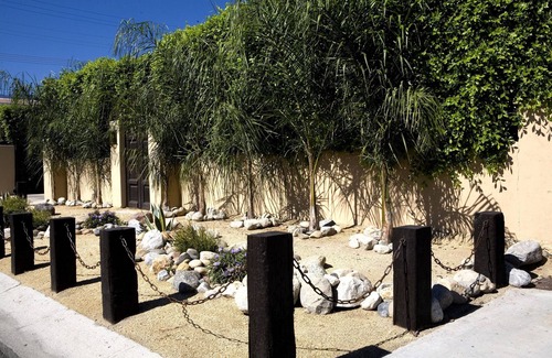 Warm Sands House | ROMANTIC GETAWAY FOR 2! NOTHING ELSE LIKE THIS IN THE ENTIRE VALLEY!