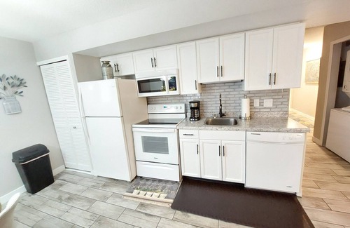 Table Rock Condo | Romantic Getaway Walk-in Suite. Resort Amenities! Remodeled! Excellent Rates!