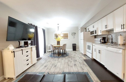 Table Rock Condo | Romantic Getaway Walk-in Suite. Resort Amenities! Remodeled! Excellent Rates!