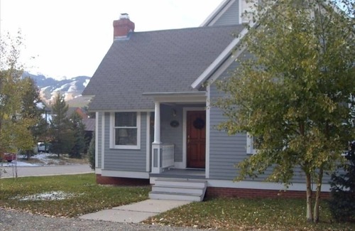 Historic District Cottage | Romantic Guest Cottage in the Breckenridge Historic District