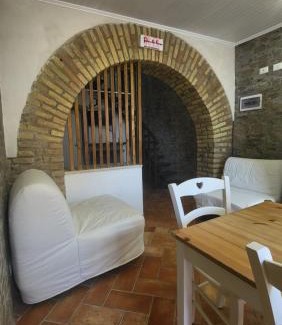 Lake Bracciano Apartment | Romantic House-Il Rifugio del Lago fronte lago