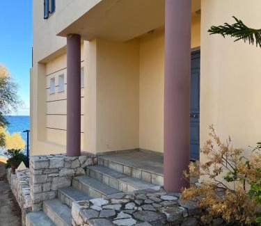 Kithira Villa | Romantic House on the beach
