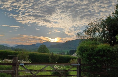 Santon Bridge House | Romantic lake district hideaway for 2 plus 4 dogs