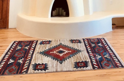 Taos House | Romantic Northern New Mexico Taos House- 5 minutes from town