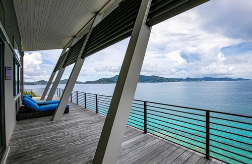 East End Cottage | Romantic, Open Air, Waterfront Retreat for 2