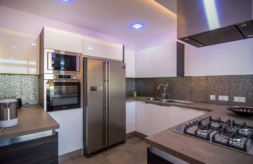 Victoria Apartment | ROMANTIC PENTHOUSE with Views.