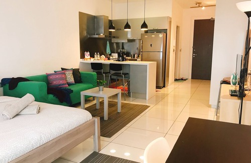 Kampung Pandan Dalam Apartment | Romantic Pool Balcony Studio @ Embassy Row KLCC by 7kgTravellerHome