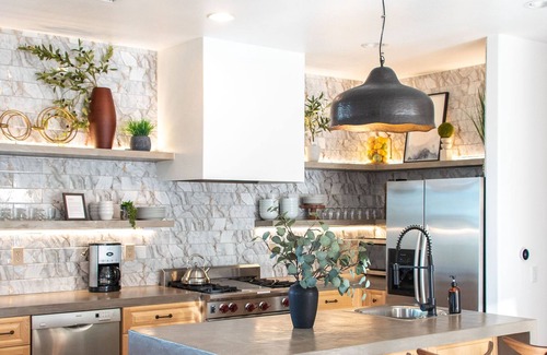 Yucca Valley Villa | Romantic Spanish revival w/ hot tub & views - 5 min from Joshua Tree