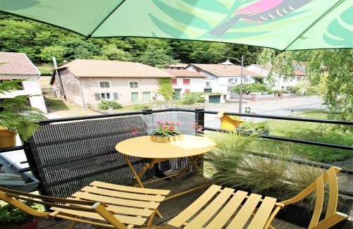 Saint-Quirin Apartment | Romantic Stay in Saint-Quirin, cleaning included