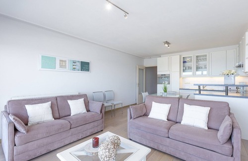Middelkerke Apartment | Romantic Stay with Seaview