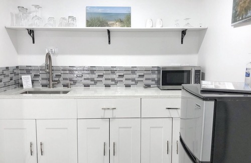 Port Franks Apartment | Romantic Studio, Kitchenette, King Bed, Sauna, Hot Tub, Fitness Studio, Wellness