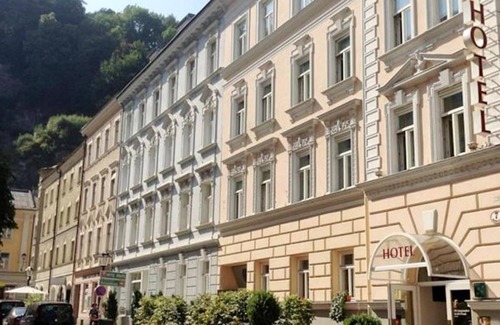 City Centre Salzburg House | Romantic Suite, with breakfast - Altstadthotel Wolf-Dietrich