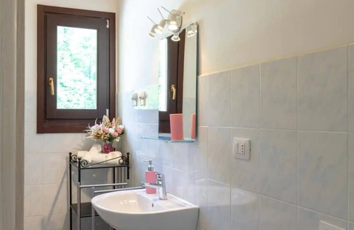 Sassoferrato Other | Romantic two-room apartment in lovely farmhouse at the foot of the Marche Apennines