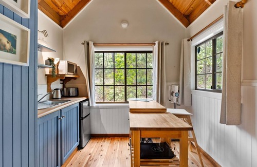 Blackheath House | Romantic Tricklebeck Spa Cottage