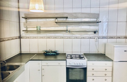 Zugliget Apartment | Romantic two bedroom apartment in the hills of Budapest with private parking