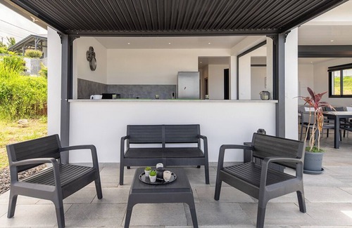 Case-Pilote Villa | Romantic Villa Laupie 5 minutes from Case Pilote, a haven of peace