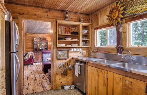 Lummi Island Cabin | Romantic Waterview Island Cabin/Enclosed Hot TUB/Pet Friendly/wood fire n
