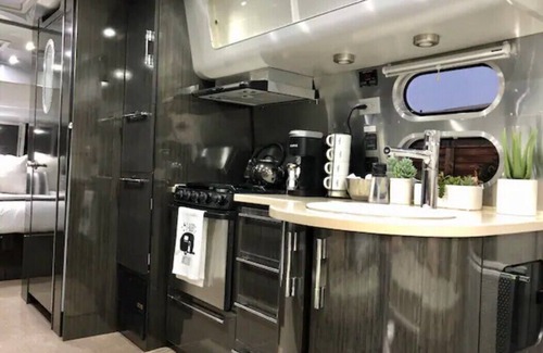 Orderville House | Romantic Zion Airstream #1 | East Zion Glamping
