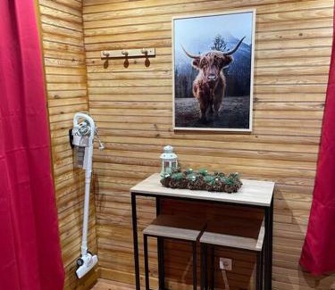 Arthon Ski Chalet | Romantique chalet avec sauna et jacuzzi extérieur