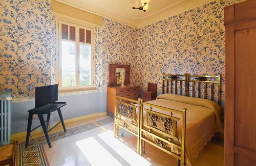 Ortezzano Villa | Romantische Traum Belle Époque Villa Fazi mit Pool