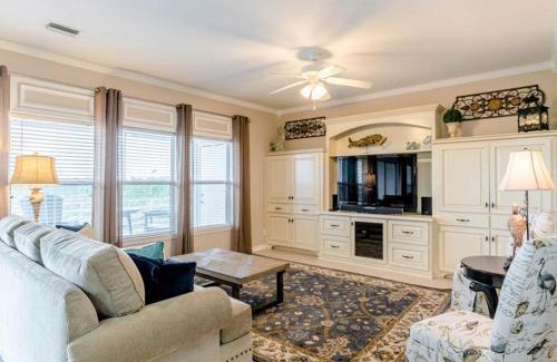 Orange Beach Apartment | Romar Lakes #304C