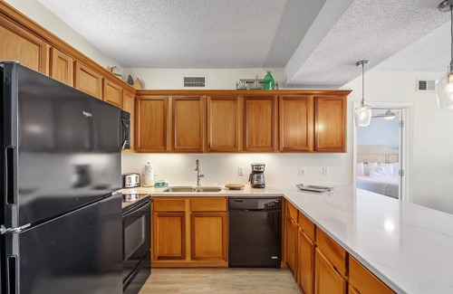 Orange Beach Condo | Romar Place 403 ~ In/Outdoor Pools, Hot Tub, Sauna & $400 in FREE Activities Daily ~ Zoo/Parasail +