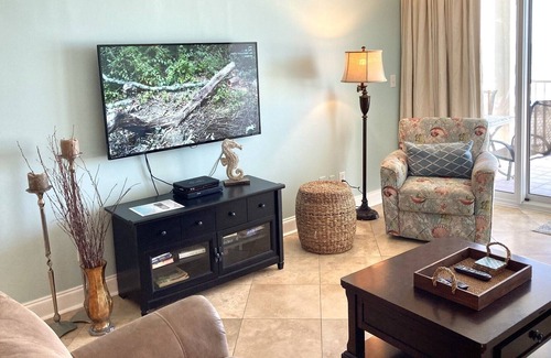 Orange Beach Condo | ROMAR TOWER 3B--Right on the Beach! --2 BR/2 BA --JANUARY OPEN