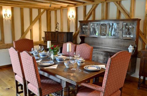 Abbess Roding House | Romden Barn