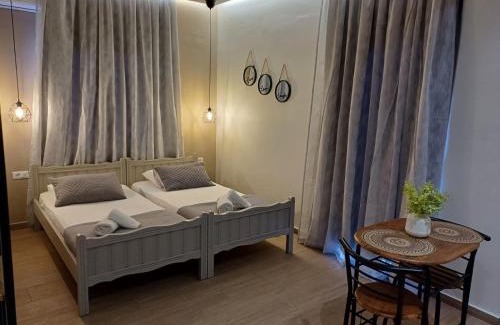 Agia Marina Apartment | Romeos Studios