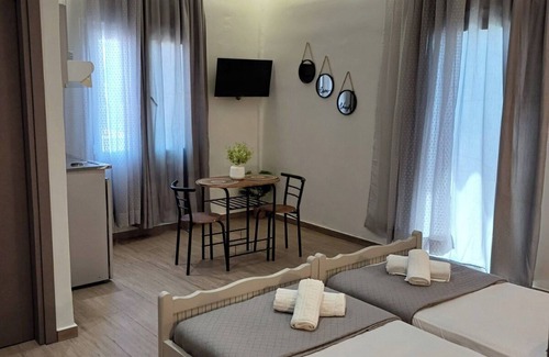 Agia Marina House | Romeos Studios