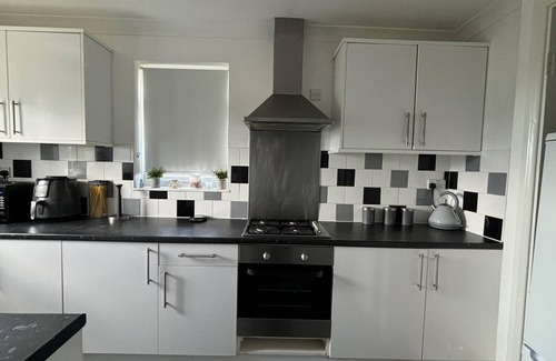 Havering House | Romford Cozy Retreat
