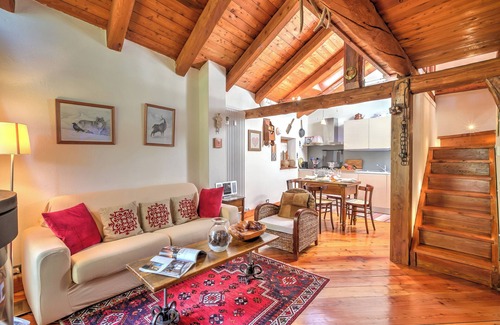 Cesana Torinese Apartment | Romito Lodge Apartment Mountain Retreat