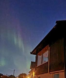Tromso House | Romslig kystperle med sjel i Skulsfjord Tromsø
