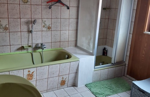 Ronneburg Apartment | RON01 - Holiday apartment in Hüttengesäß/Ronneburg