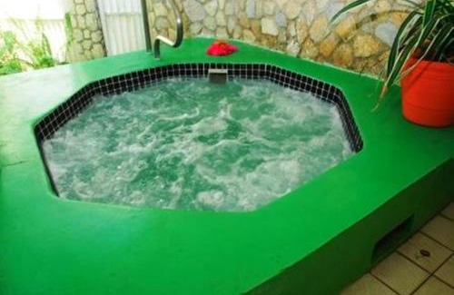 Negril Resort | Rondel Village