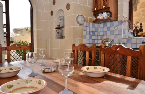 Rabat House | Roof-top Spacious Private Room w bathroom - terrace