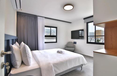 Haifa Apartment | ROOFTOP 42 - Penthouse Duplex