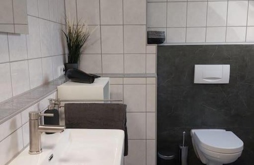 Ulm Apartment | Rooftop Apartmens Ulm - komfortable neue Gemeinschaftsunterkunft im Herzen von Ulm - Raum 1