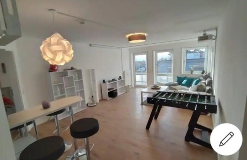 Soflingen Apartment | Rooftop Apartments - Doppelzimmer in Gemeinschaftsunterkunft (Weinberg R2)