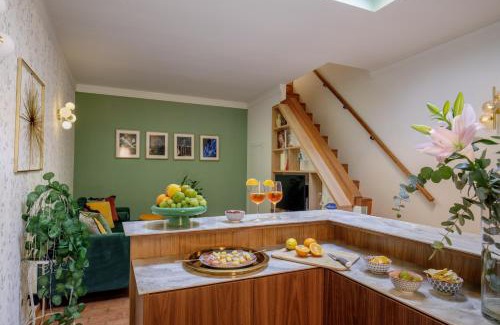 Rione IV Campo Marzio Apartment | Rooftop Boho Loft Spanish Steps