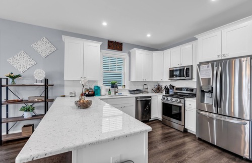 Seaside Heights House | Rooftop Hot Tub w/bayview, 10 min walk to beach, linens + towels included