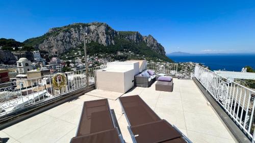 Capri Apartment | Rooftop Luxury Suite by CapriRooms