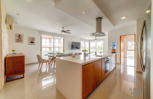 Zazil-ha Condo | Rooftop Oasis | Spa Tub | Pool | Prime Location!