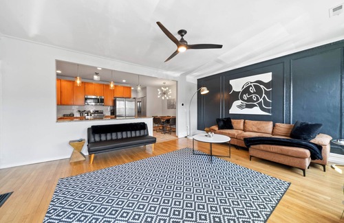 Lake Geneva Apartment | Rooftop On Main-Downtown Lake Geneva!