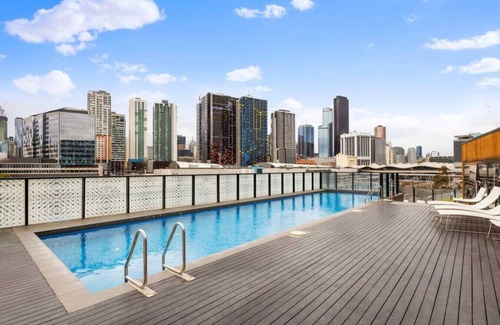 Docklands Apartment | Rooftop Pool 2BR Apt at Marvel Stadium with Free Parking