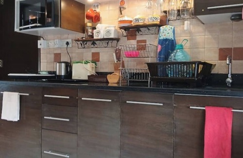 Bandra West Condo | Rooftop Rendezvous - Artsy Terrace Garden Retreat